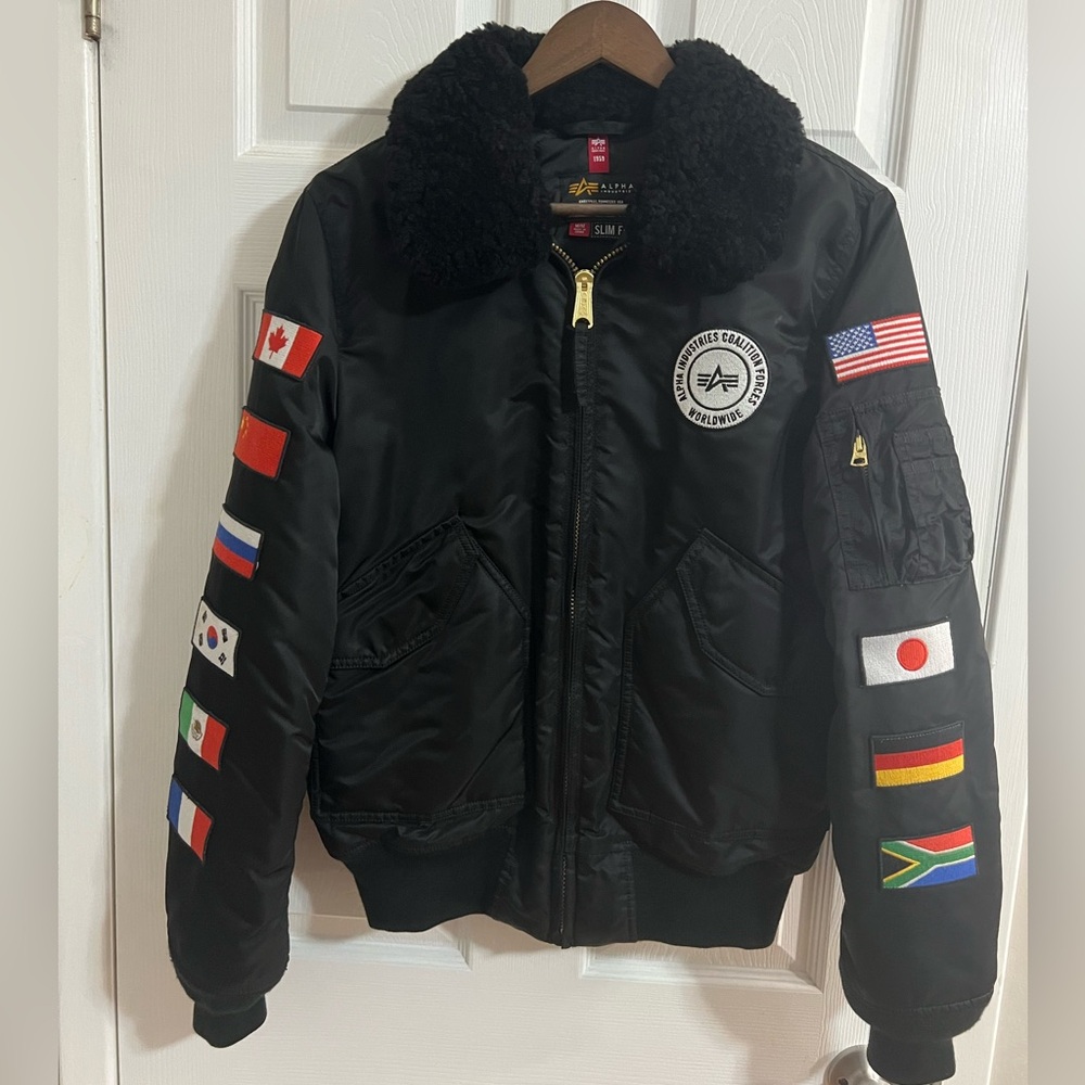 Bomber Jacket Alpha Industries World Tour 
Real wool collar